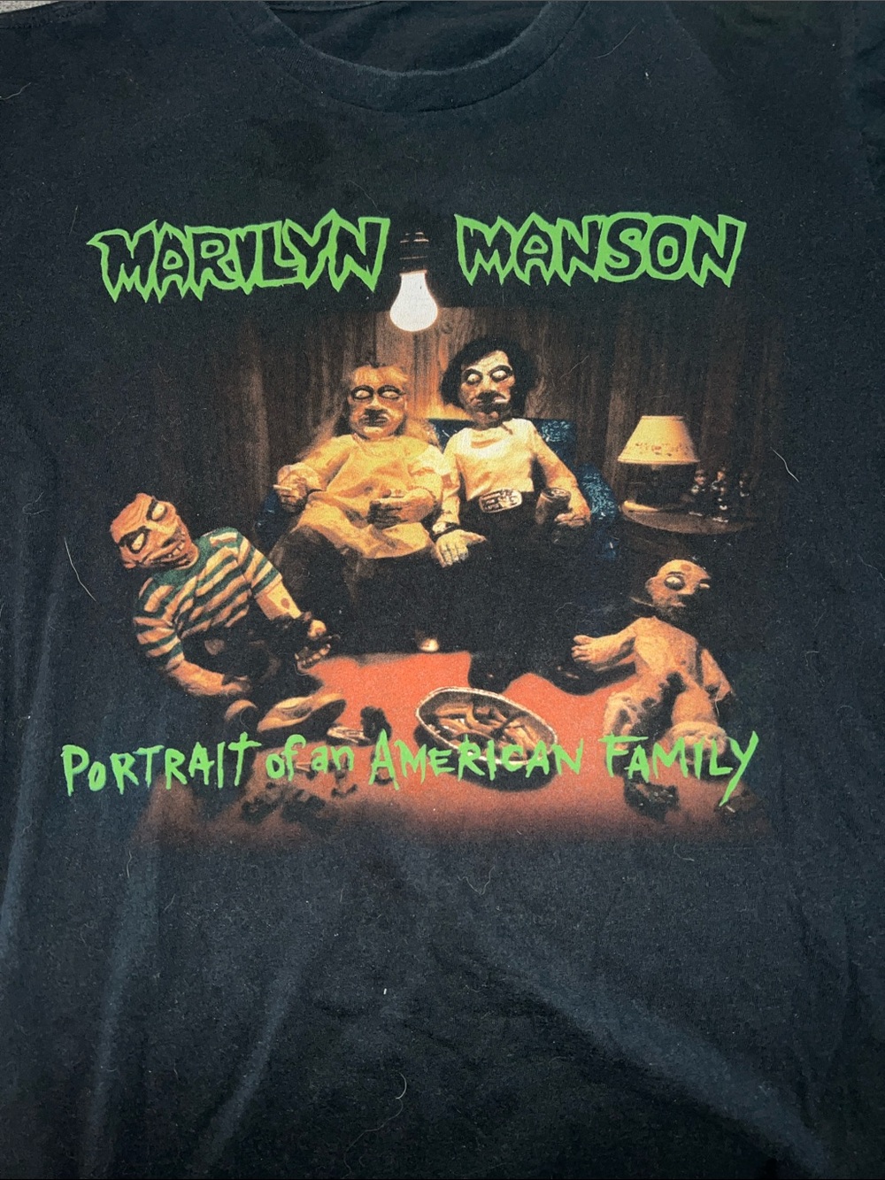 Marilyn Manson "Portrait of an American Family" Black Graphic Tee Shmedium?